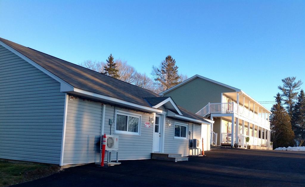 Airport Inn Fredericton Ngoại thất bức ảnh