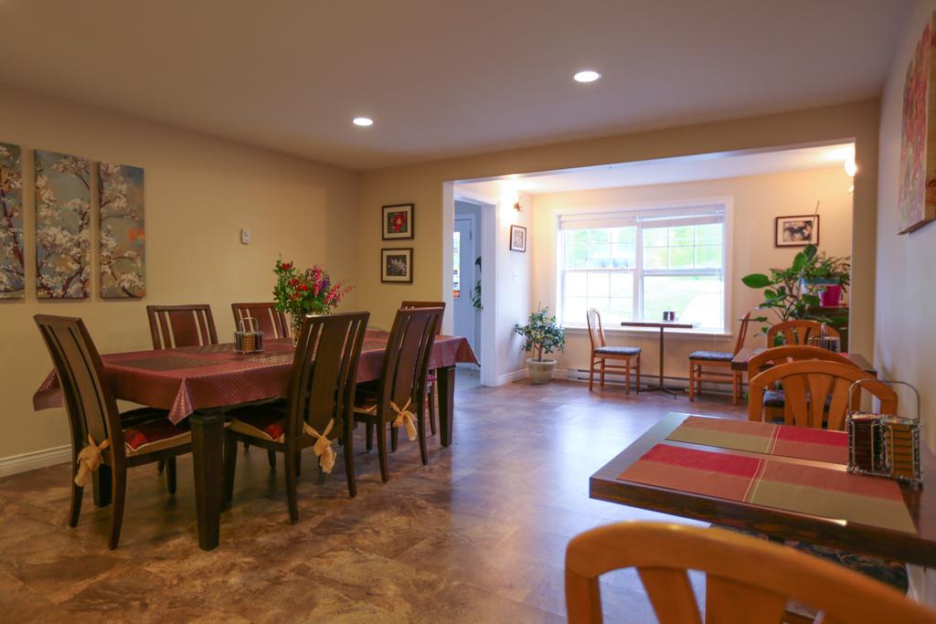 Airport Inn Fredericton Ngoại thất bức ảnh